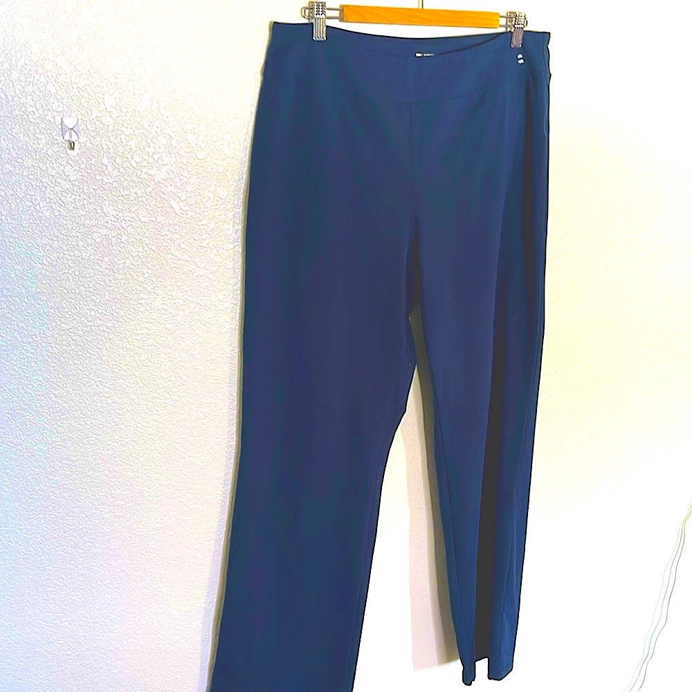 Lands End Yoga Pants 💙 Navy Blue